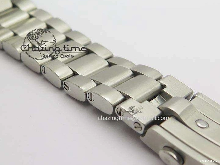0518 Planet Ocean SS Bp Maker 45mm Black Bezel On SS Bracelet A OnTrend 8218